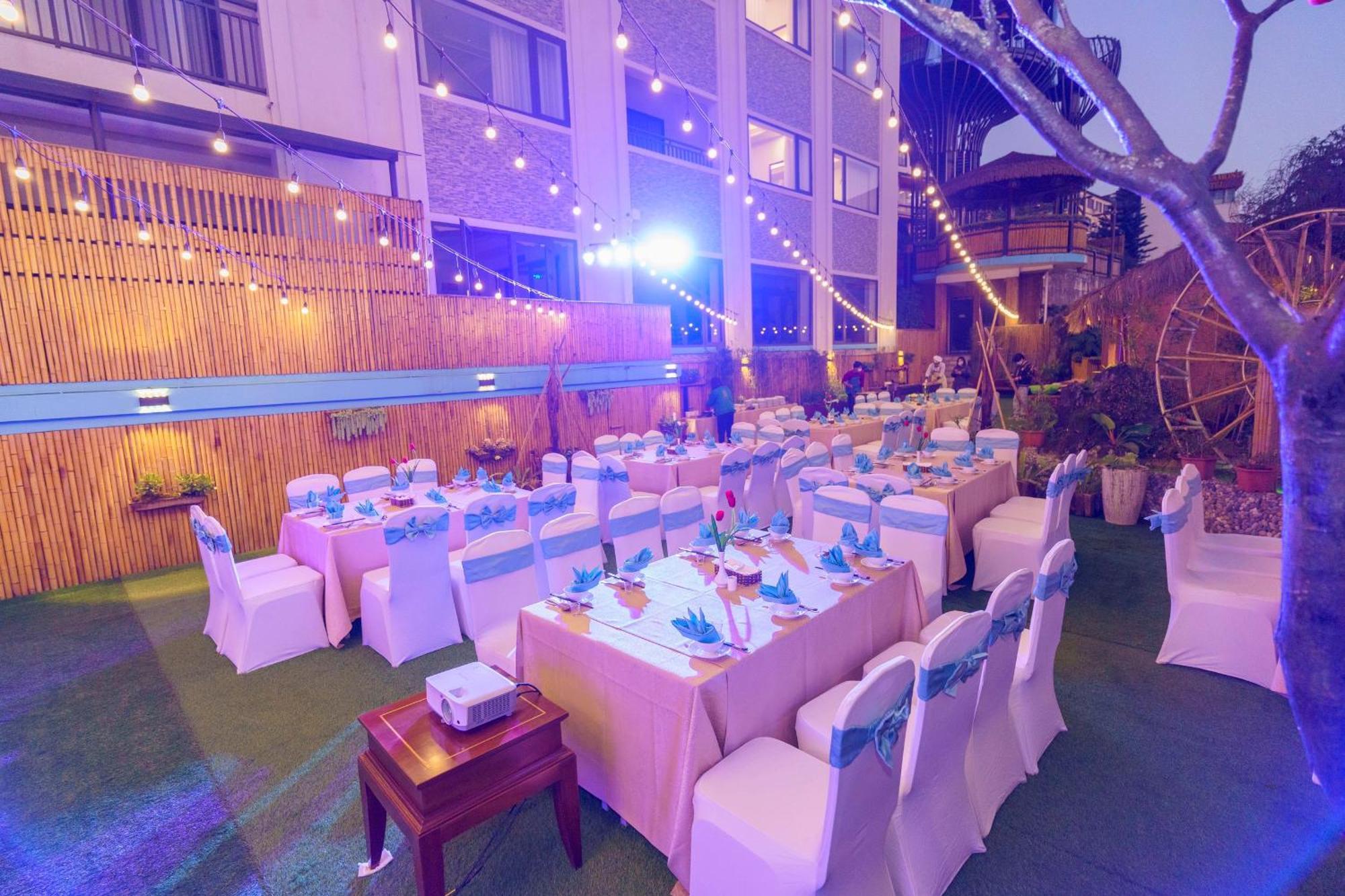 Bamboo Sapa Hotel Экстерьер фото